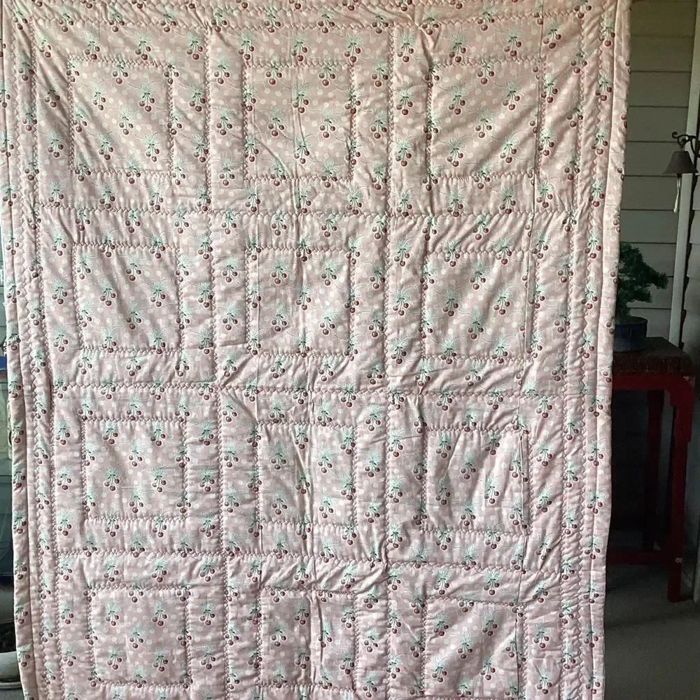 NWT. Floral Red and Pink Peonies Hand Crafted Quilt